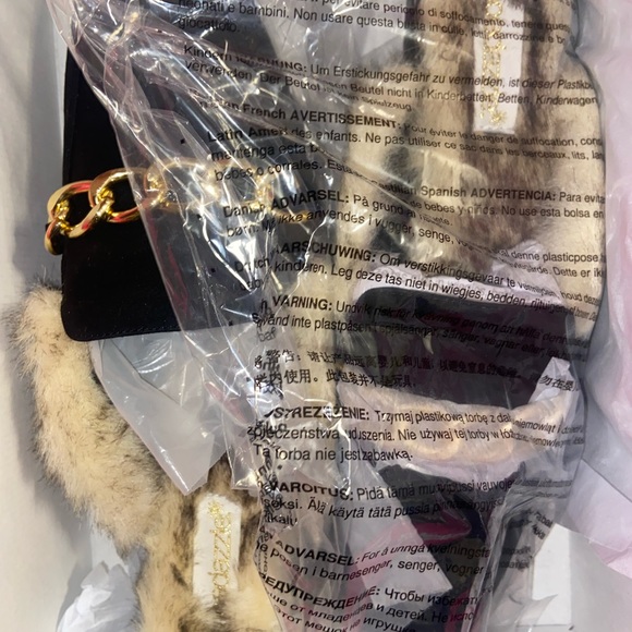 Size 10 ! Only tried on never worn ! - Picture 6 of 6